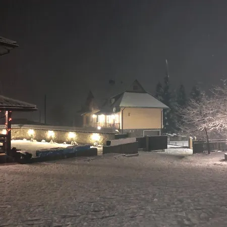 маєток смерековий Chalet *