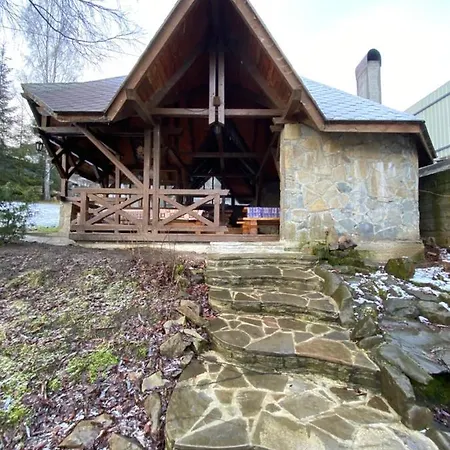 маєток смерековий