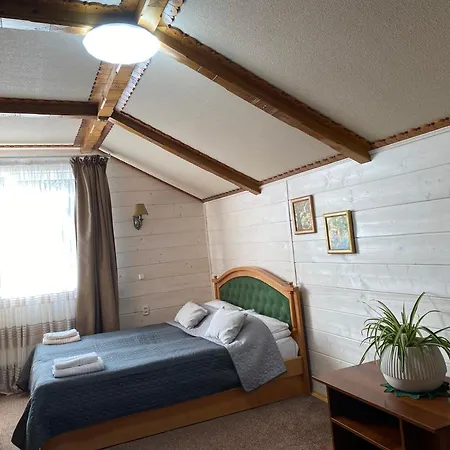 маєток смерековий Chalet *