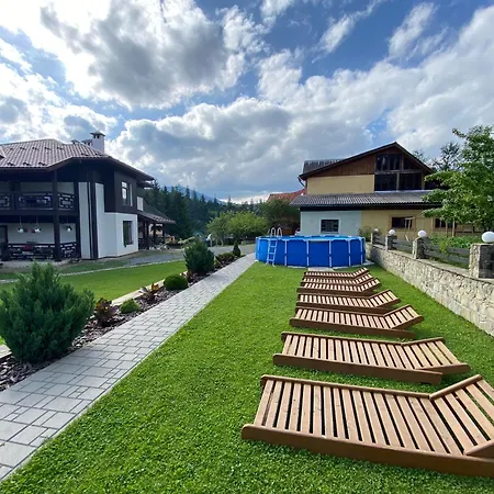 маєток смерековий Chalet